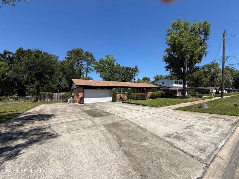 8452 Brierwood Rd, Jacksonville, FL 32217