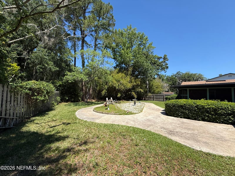 8452 Brierwood Rd, Jacksonville, FL 32217