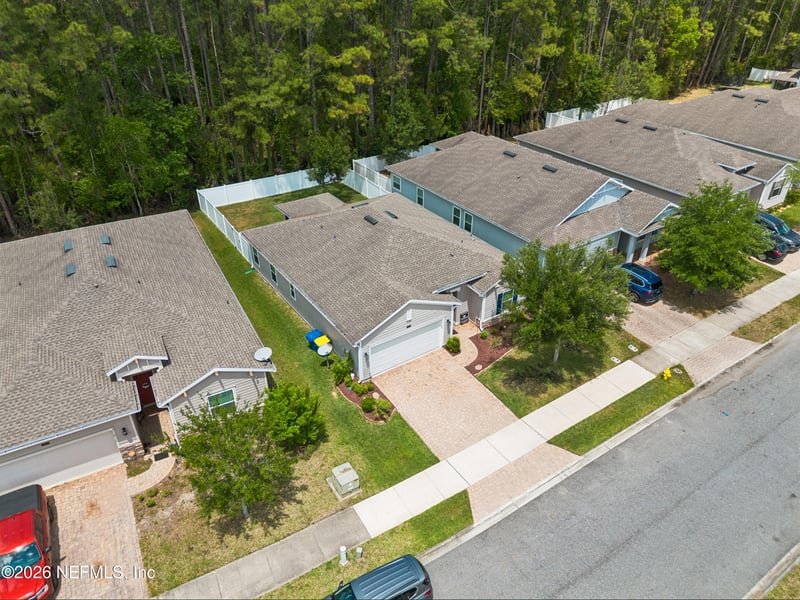 16156 Blossom Lake Dr, Jacksonville, FL 32218