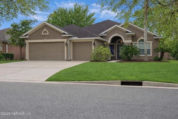 2913 Thorncrest Dr, Orange Park, FL 32065