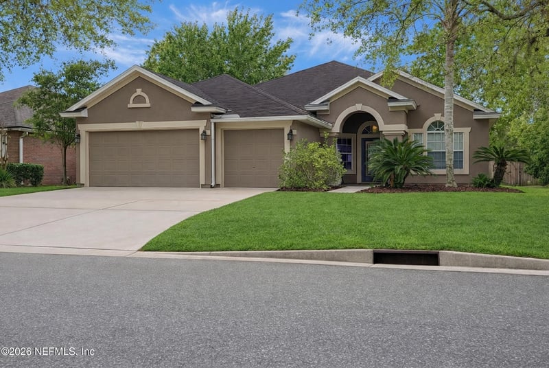 2913 Thorncrest Dr, Orange Park, FL 32065