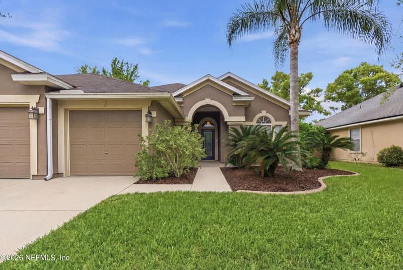 2913 Thorncrest Dr, Orange Park, FL 32065