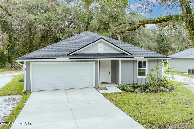 113 St Lucie St, Florahome, FL 32140