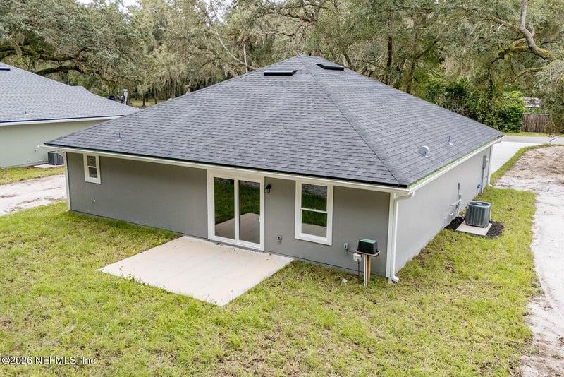 113 St Lucie St, Florahome, FL 32140