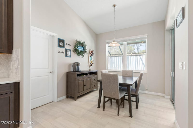 23 Poinciana Ln, Palm Coast, FL 32164