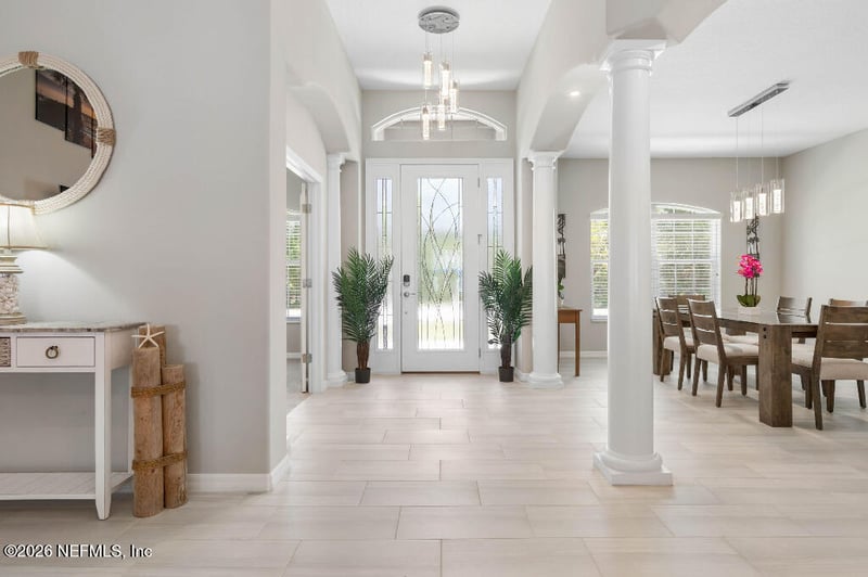 23 Poinciana Ln, Palm Coast, FL 32164
