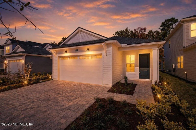 196 Zephyr Dr, St Johns, FL 32259