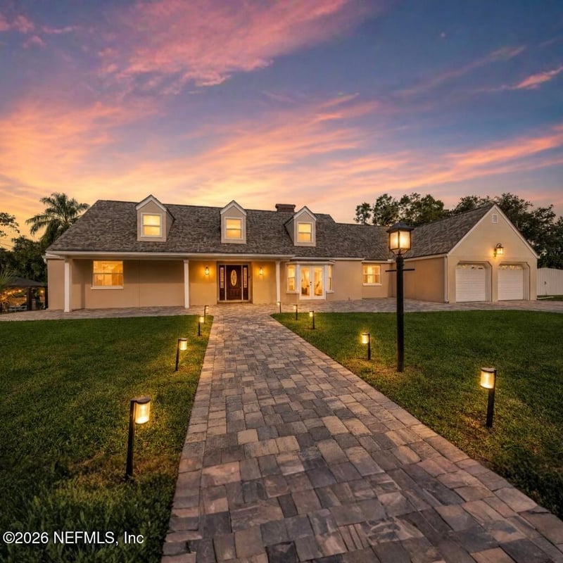 3956 Tara Hall Dr, Jacksonville, FL 32277