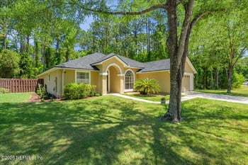 581 Misty Morning Ct, Jacksonville, FL 32218