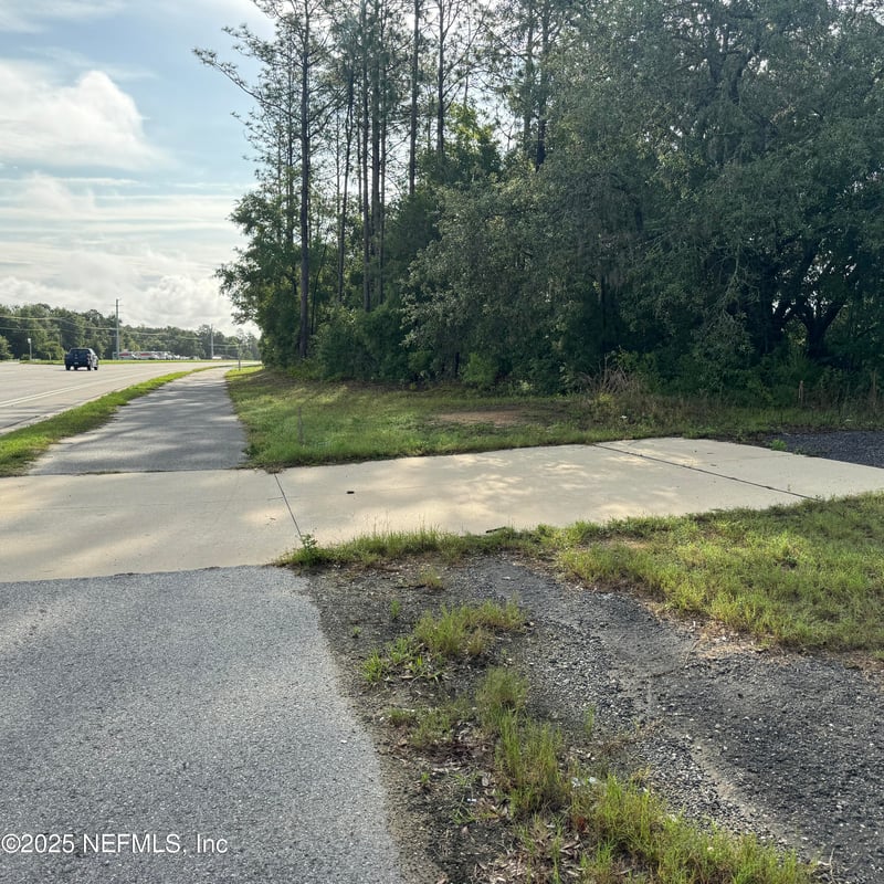 1281 State Road 20, Interlachen, FL 32148