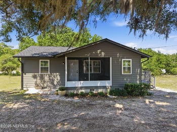 137 Hill St, Hawthorne, FL 32640