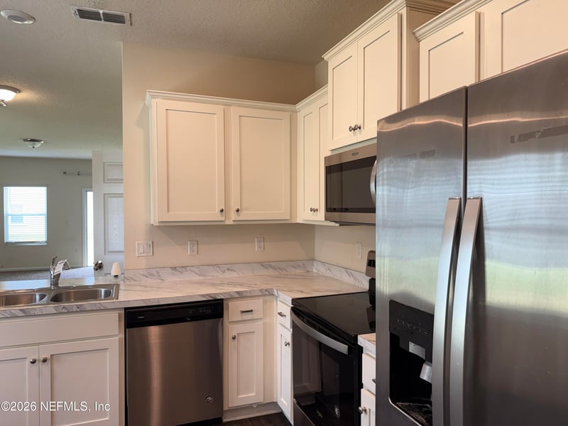 878 Capitol Pw, Jacksonville, FL 32218