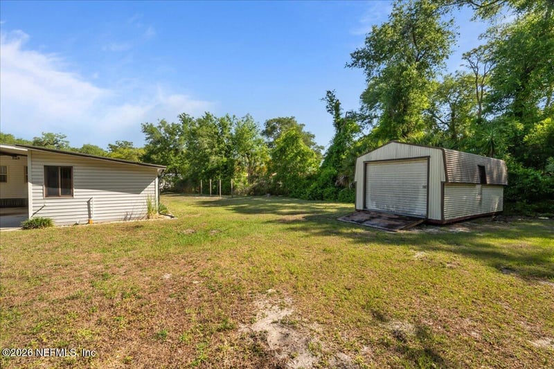 242 Tropic Ave, Satsuma, FL 32189