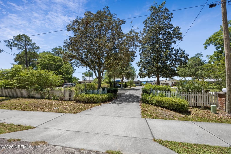 7430 County Road 18, Hampton, FL 32044