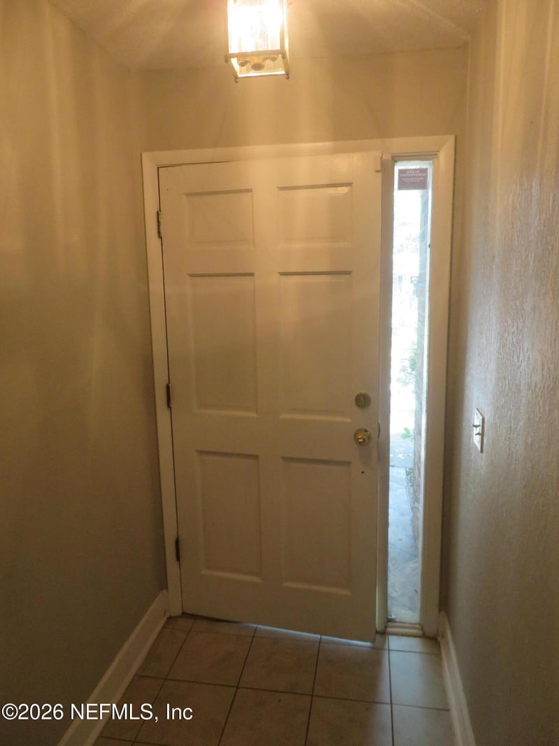 5302 Hickson Rd, Jacksonville, FL 32207