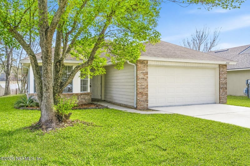 2537 Blackstone Ct, Jacksonville, FL 32221