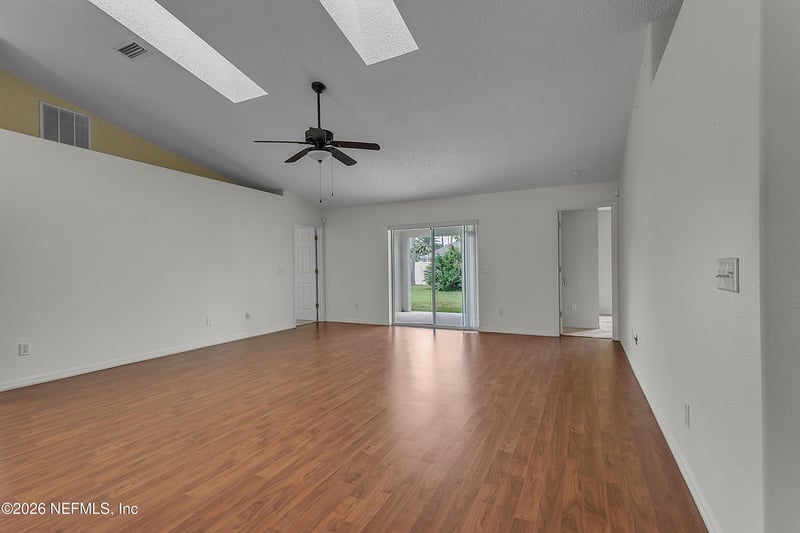 1 Bowman Pl, Palm Coast, FL 32137