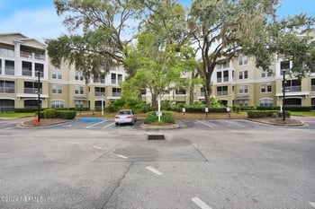 8290 Gate Pw #132, Jacksonville, FL 32216