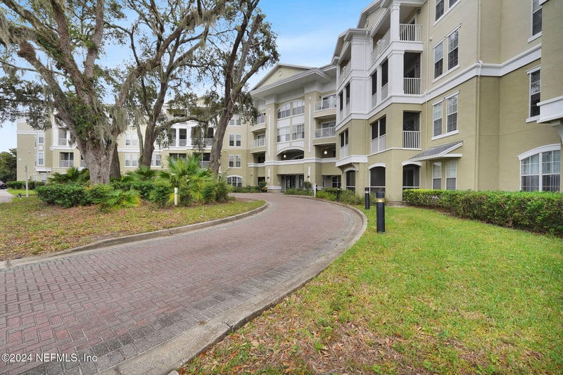 8290 Gate Pw #132, Jacksonville, FL 32216