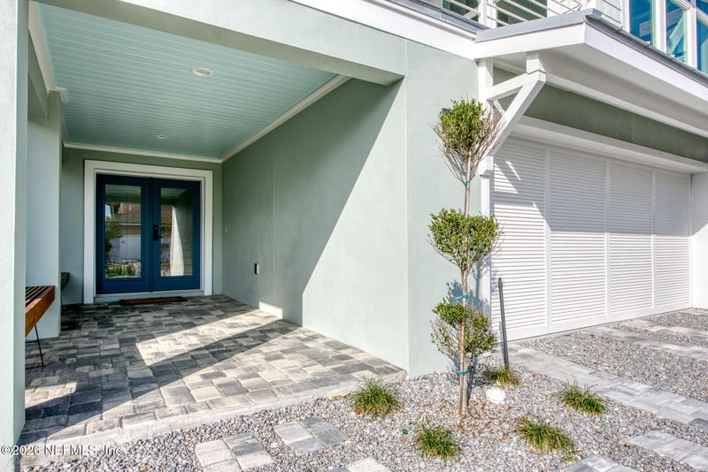 1812 Ocean Dr, Jacksonville Beach, FL 32250