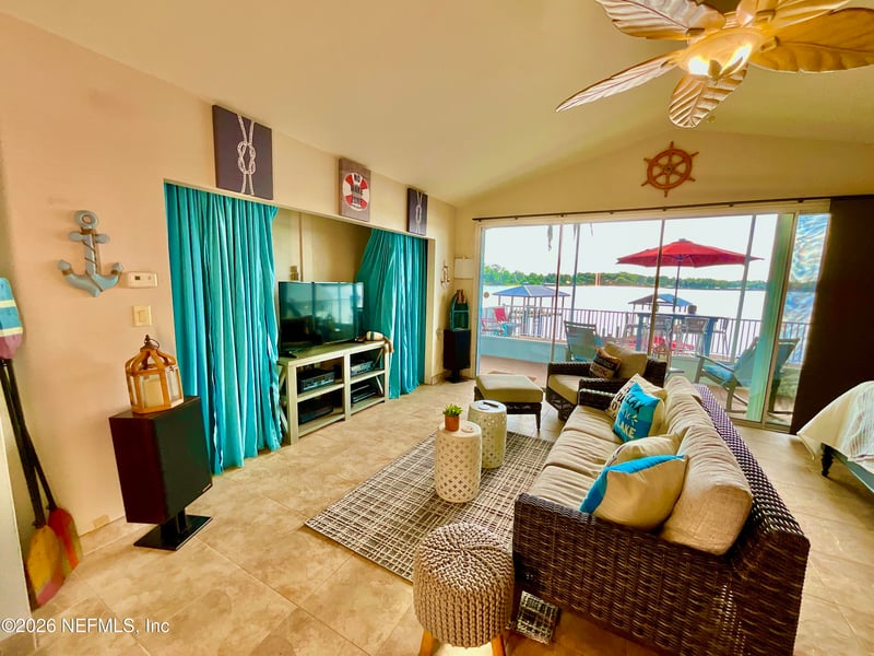 125 Floradandy Rd, Hawthorne, FL 32640