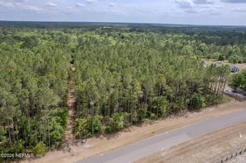 14062 Dunroven Dr, Bryceville, FL 32009