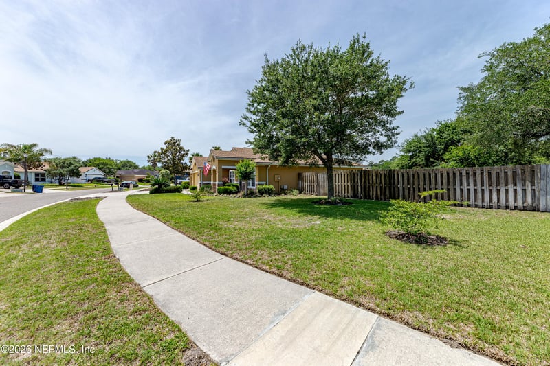 12332 Bristol Creek Dr, Jacksonville, FL 32218
