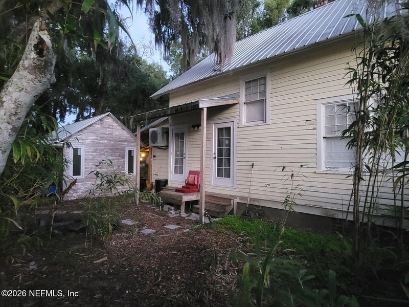 216 Summit St, Crescent City, FL 32112