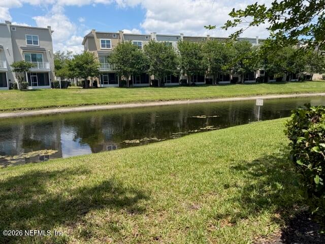 4494 Ellipse Dr, Jacksonville, FL 32246