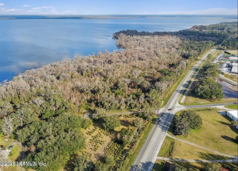 106 Union Ave, Crescent City, FL 32112