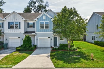 1687 Pottsburg Point Dr, Jacksonville, FL 32207