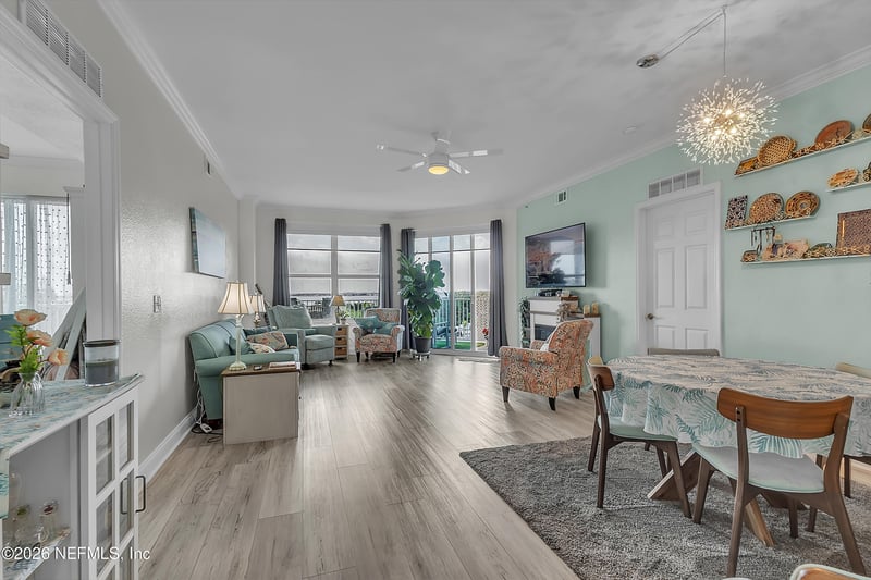 2801 Ridgewood Ave #502, South Daytona, FL 32119