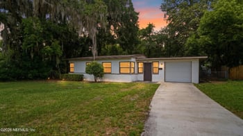 5377 River Forest Dr, Jacksonville, FL 32211