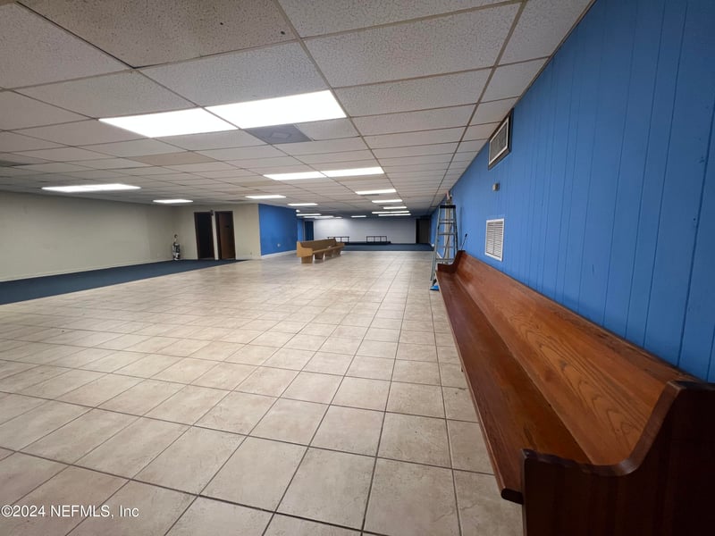 1239 Rogero Rd, Jacksonville, FL 32211