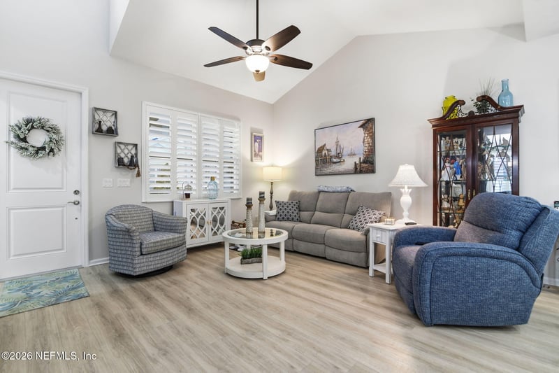 521 Margaritaville Ave, Daytona Beach, FL 32124