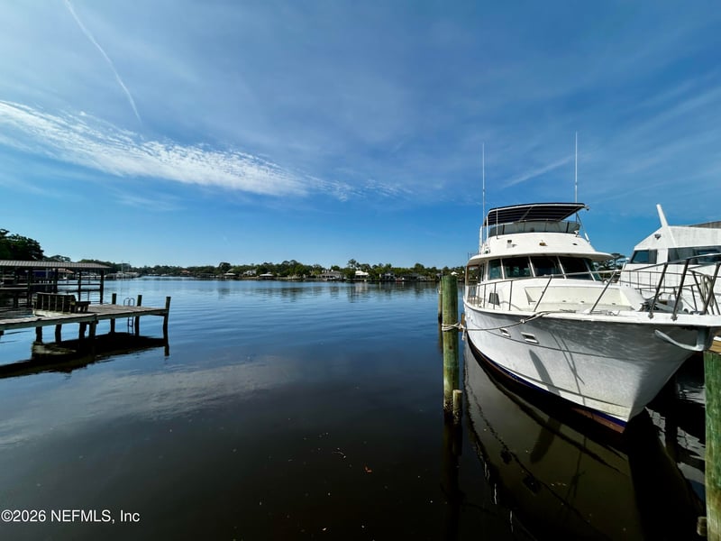 4240 Yacht Club Rd, Jacksonville, FL 32210
