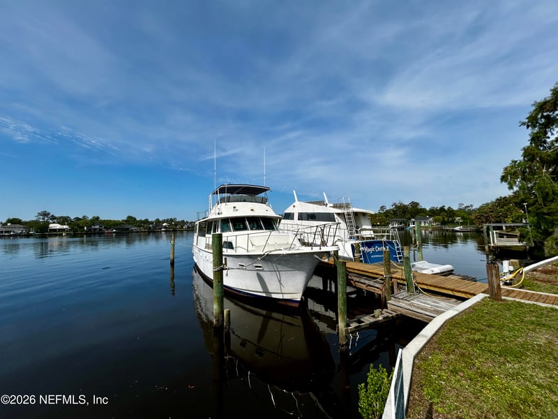 4240 Yacht Club Rd, Jacksonville, FL 32210