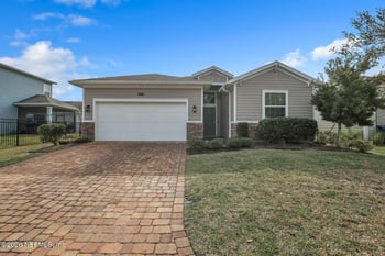 16187 Blossom Lake Dr, Jacksonville, FL 32218