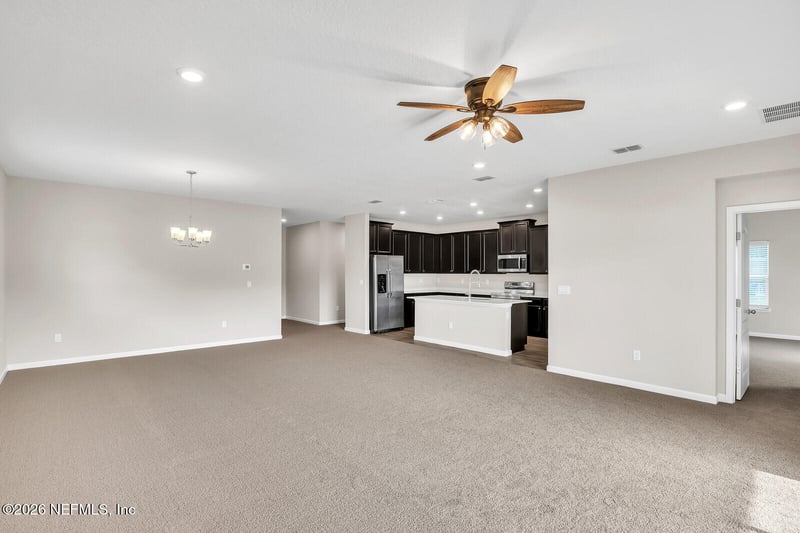 16187 Blossom Lake Dr, Jacksonville, FL 32218