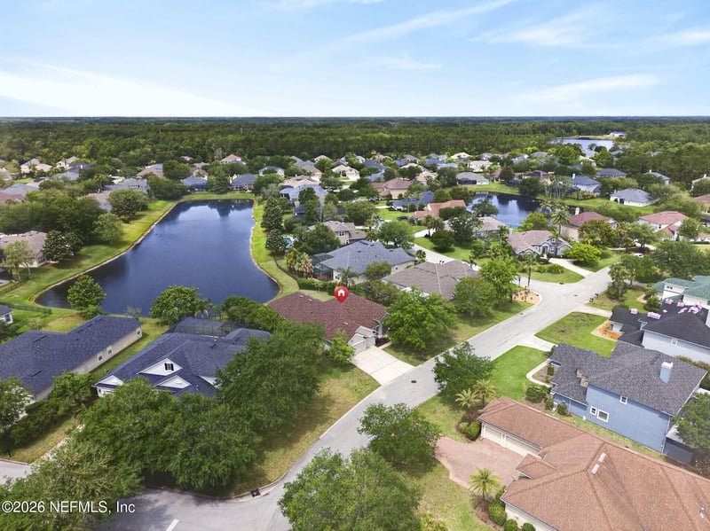 611 Battersea Dr, St Johns, FL 32095