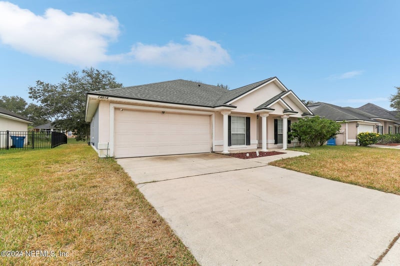14018 Fish Eagle Dr, Jacksonville, FL 32226