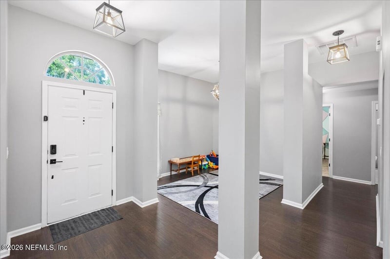 530 Remington Forest Dr, St Johns, FL 32259