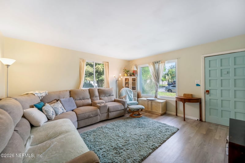 27 San Pablo Cir, Jacksonville Beach, FL 32250