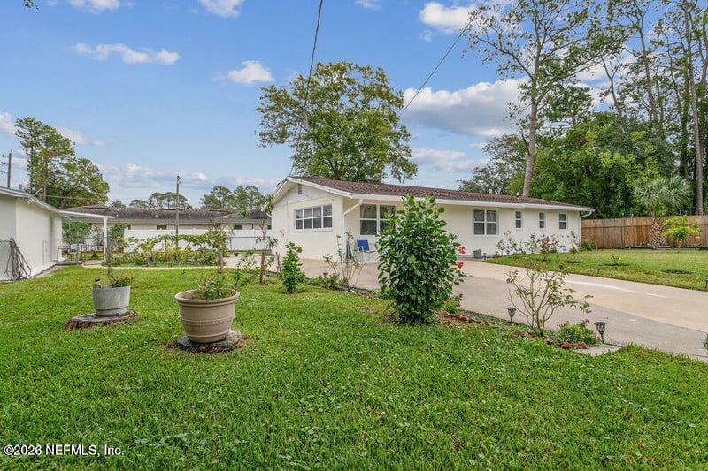 5741 Fargo Ct, Jacksonville, FL 32207