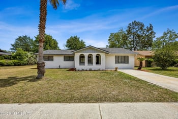 11055 Bacall Rd, Jacksonville, FL 32218