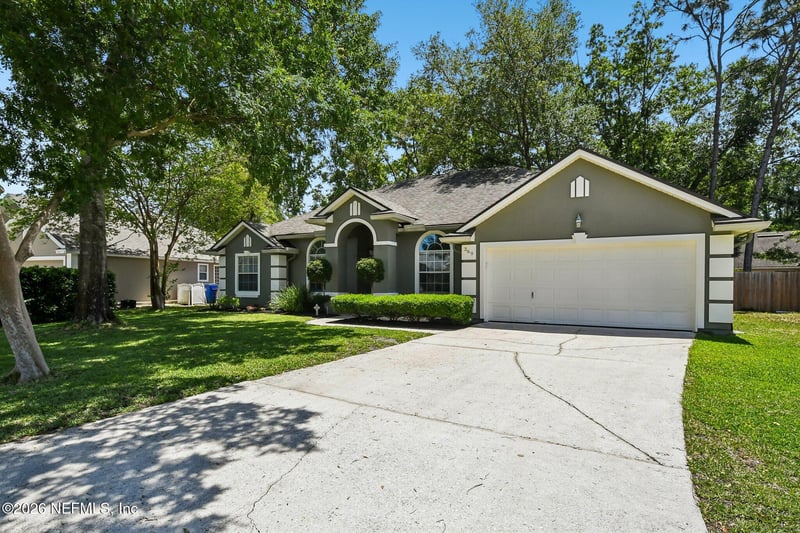 369 Maplewood Dr, St Johns, FL 32259