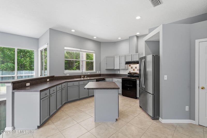 7735 Ortega Bluff Pw, Jacksonville, FL 32244