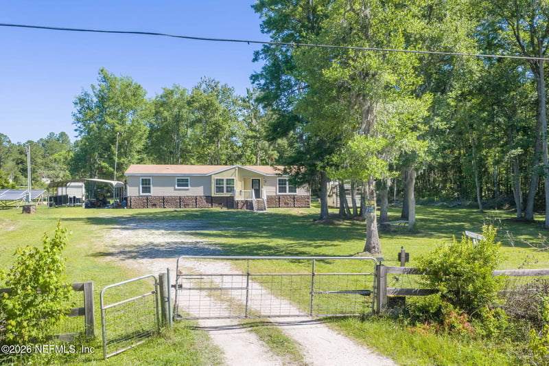 138 Pine Cone Trl, Palatka, FL 32177