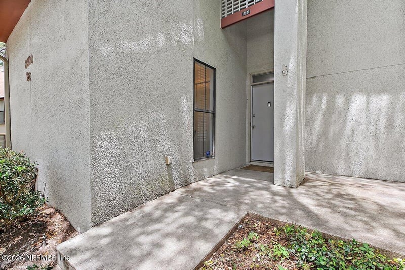 2301 Wood Hill Pl, Jacksonville, FL 32256