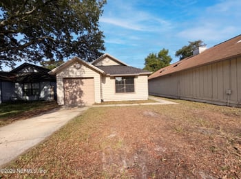 2512 Townsquare Dr, Jacksonville, FL 32216